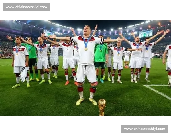 全球体育转会风云变幻球员流动重塑联赛格局新趋势解析与商业影响